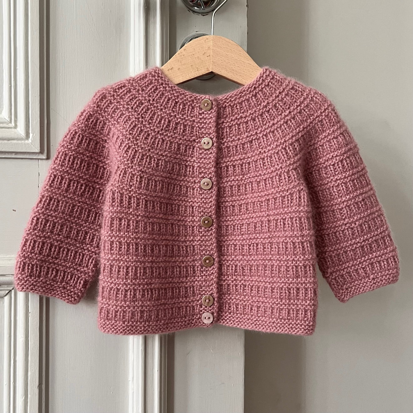 Sorgenfri jacket Mini knitting pattern