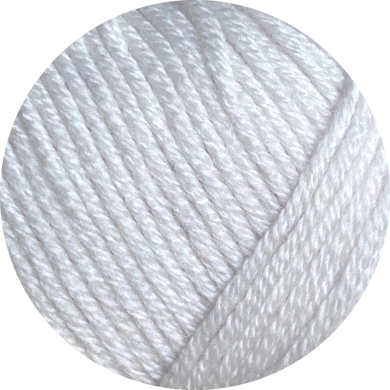 HVIT // WHITE
